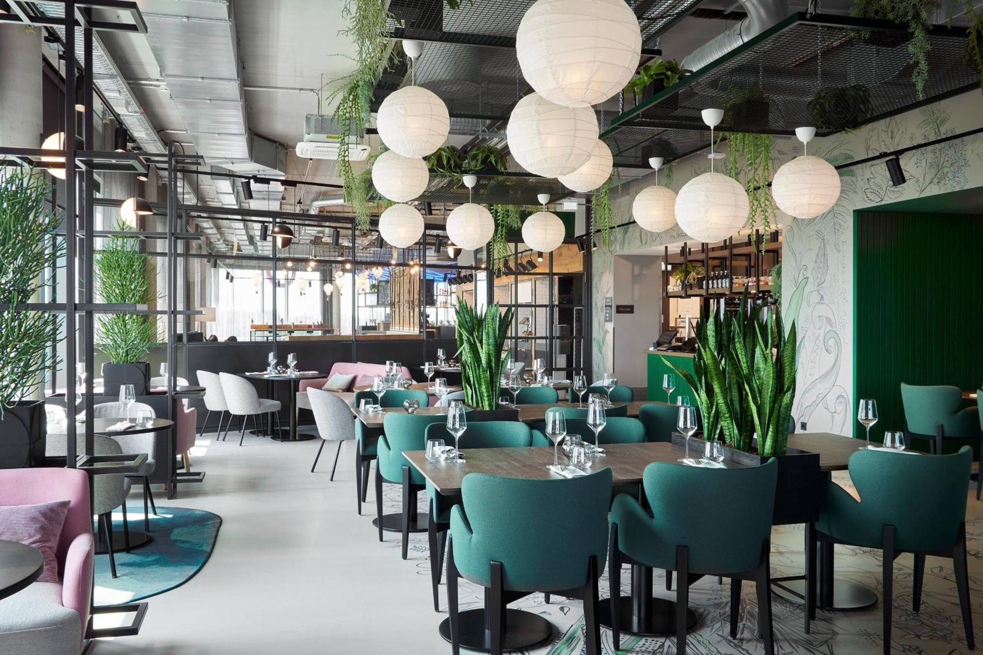 Hotel Moxy Cologne Bonn Airport Esterno foto